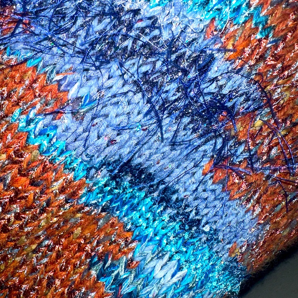 Hand made very heavy sweater with beautiful colors and artistic looking buttons. - Picture 6 of 8